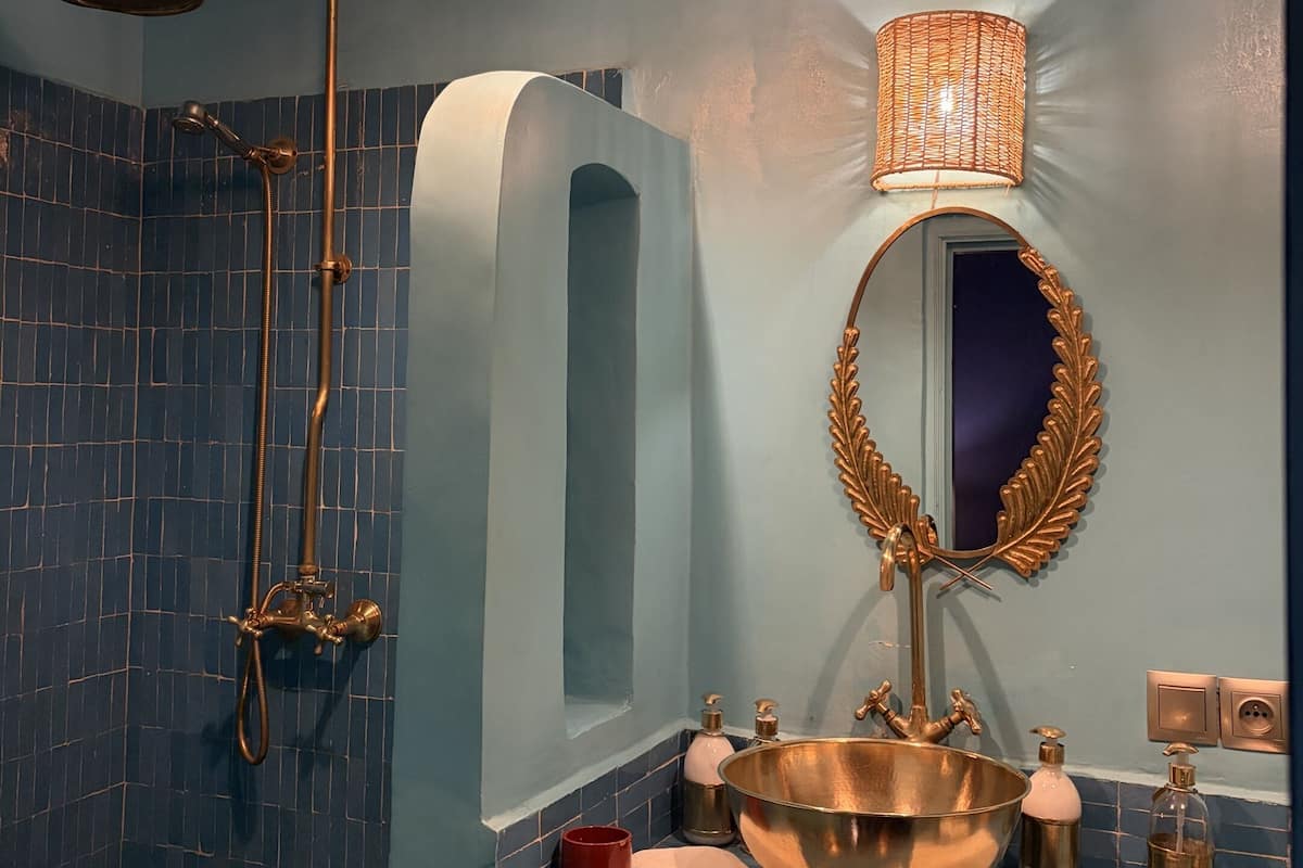 Dobbeltrom – comfort, privat bad | 1 soverom, sengetøy av topp kvalitet og safe på rommet