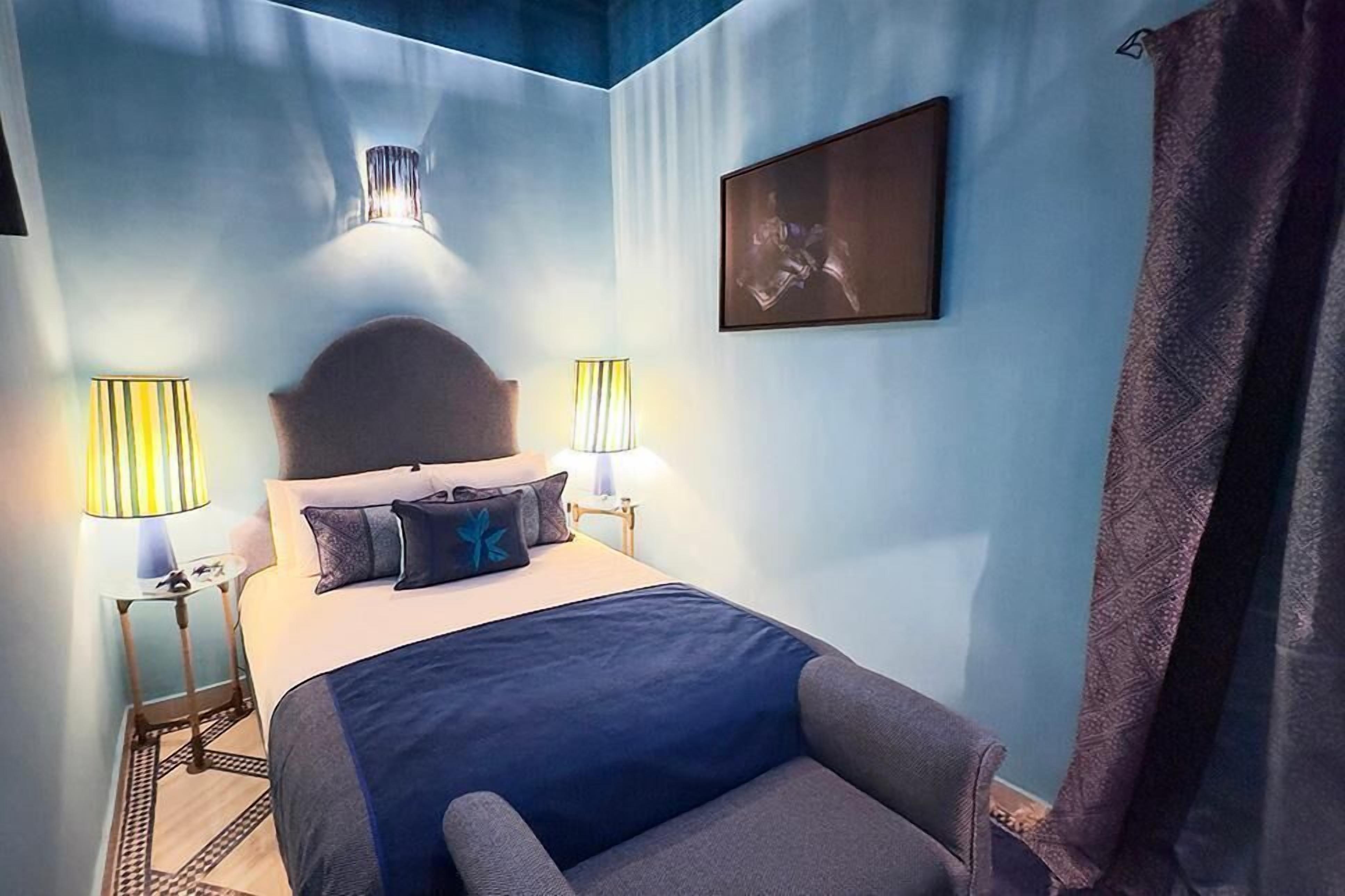 Standard Double Room, Private Bathroom | 1 bedroom, premium bedding, in-room safe, blackout drapes