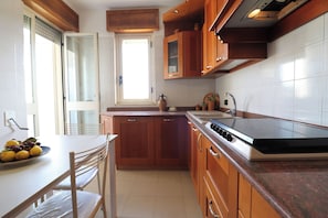 Private kitchen - Calipso's Home in Otranto (Otranto)