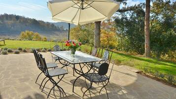 Deluxe villa | Uitzicht vanaf balkon