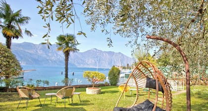 Villa Schlosser Lake Front & Private Pool