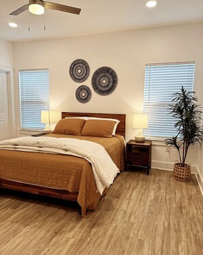 3 Schlafzimmer, Bügeleisen/Bügelbrett, WLAN, Bettwäsche