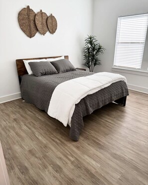 3 室のベッドルーム、アイロン / アイロン台、WiFi、ベッドシーツ