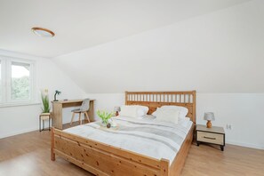 House, 2 Bedrooms, Kitchen | 2 bedrooms, desk, laptop workspace, free WiFi - Beautiful House With Garden by Renters (Kolobrzeg)