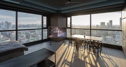 Beautiful Han River view, Luxury Seoul Stay
