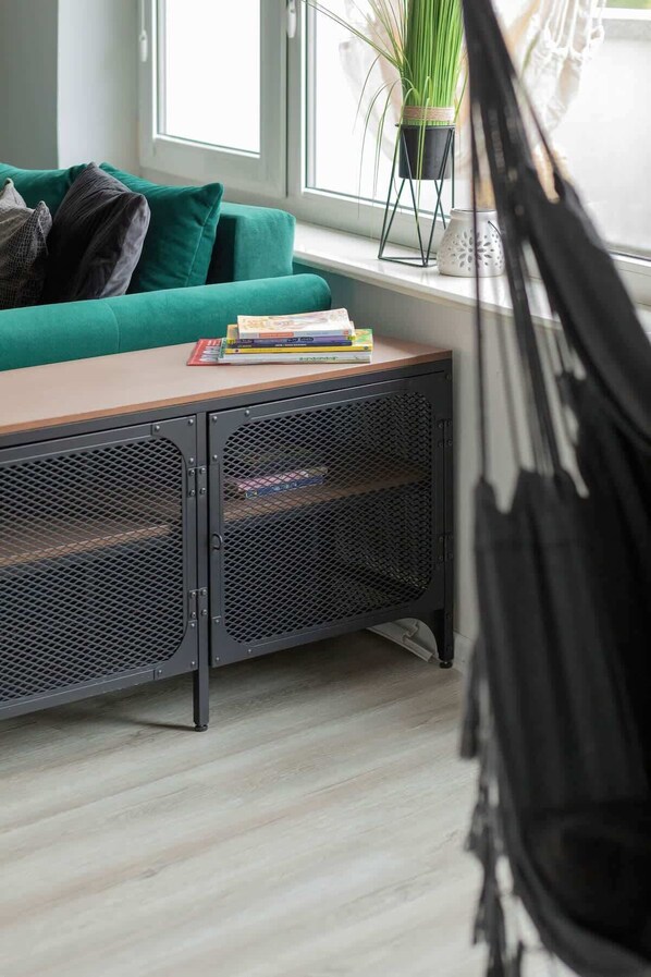 TV, offices