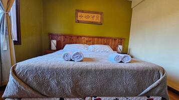 1 bedroom, travel crib, free WiFi, bed sheets