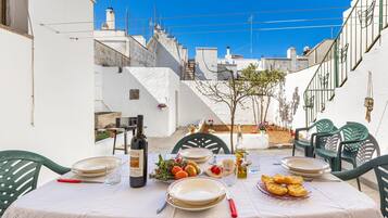 Apartment | Terrace/patio