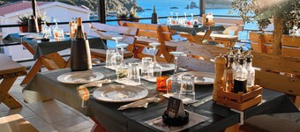 El Mar Hotel
