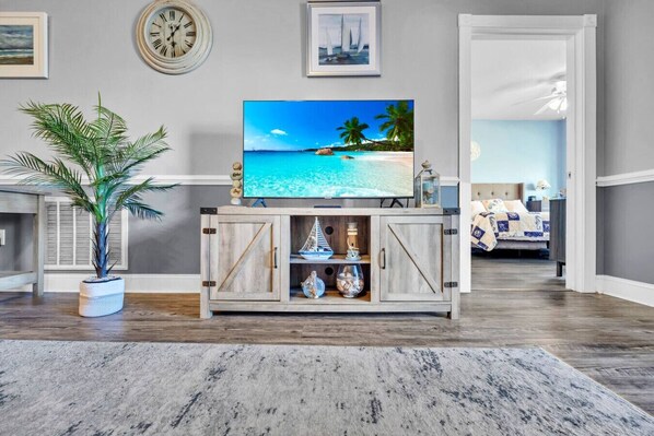 2 chambres, bureau, accĂšs au Wi-Fi (inclus), literie fournie