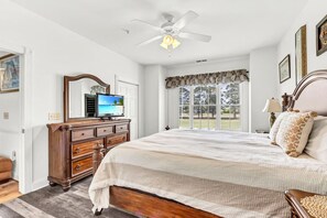 3 bedrooms, desk, WiFi