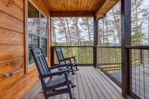 Terrace/patio - NEW 4 BED POOL CABIN! (Sevierville)