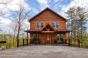 Exterior - NEW 4 BED POOL CABIN! (Sevierville)