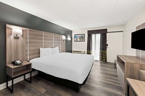 Desk, free WiFi, bed sheets