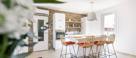 Fridge, microwave, dishwasher