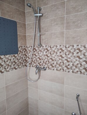 Apartment, 1 Bedroom, Smoking, Terrace | Bathroom