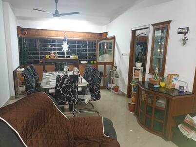 3BHK apartment for Daily rent. Near to ELAMKULAM- KADAVANTARA metro station.