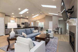 TV - 170 Ocean Creek (Fripp Island)