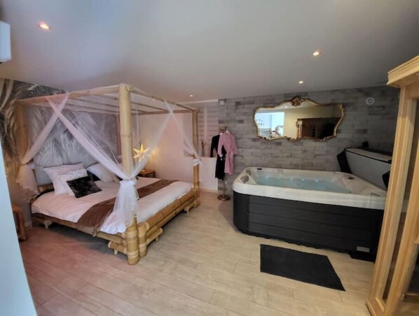 1 bedroom, WiFi, bed sheets - Une Petite Maison Seulement Pour 2 (Parsac-Rimondeix)