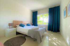 2 Schlafzimmer, Bügeleisen/Bügelbrett, kostenloses WLAN, Bettwäsche