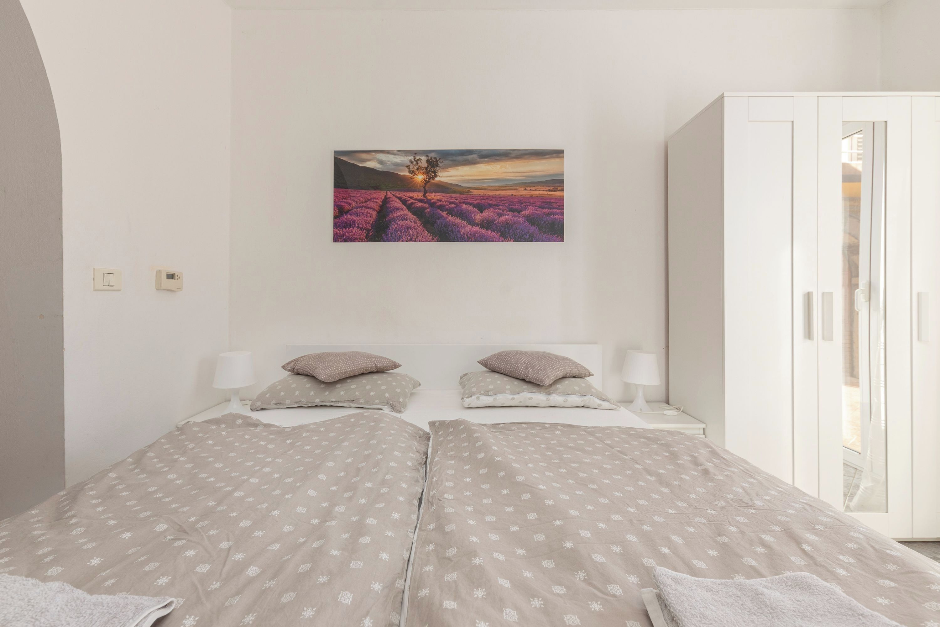 Appartamento familiare, camere multiple, 2 bagni, lato montagna (Serene Retreat Apartment St. Anton) | 1 camera, ferro/asse da stiro, Wi-Fi gratuito, lenzuola