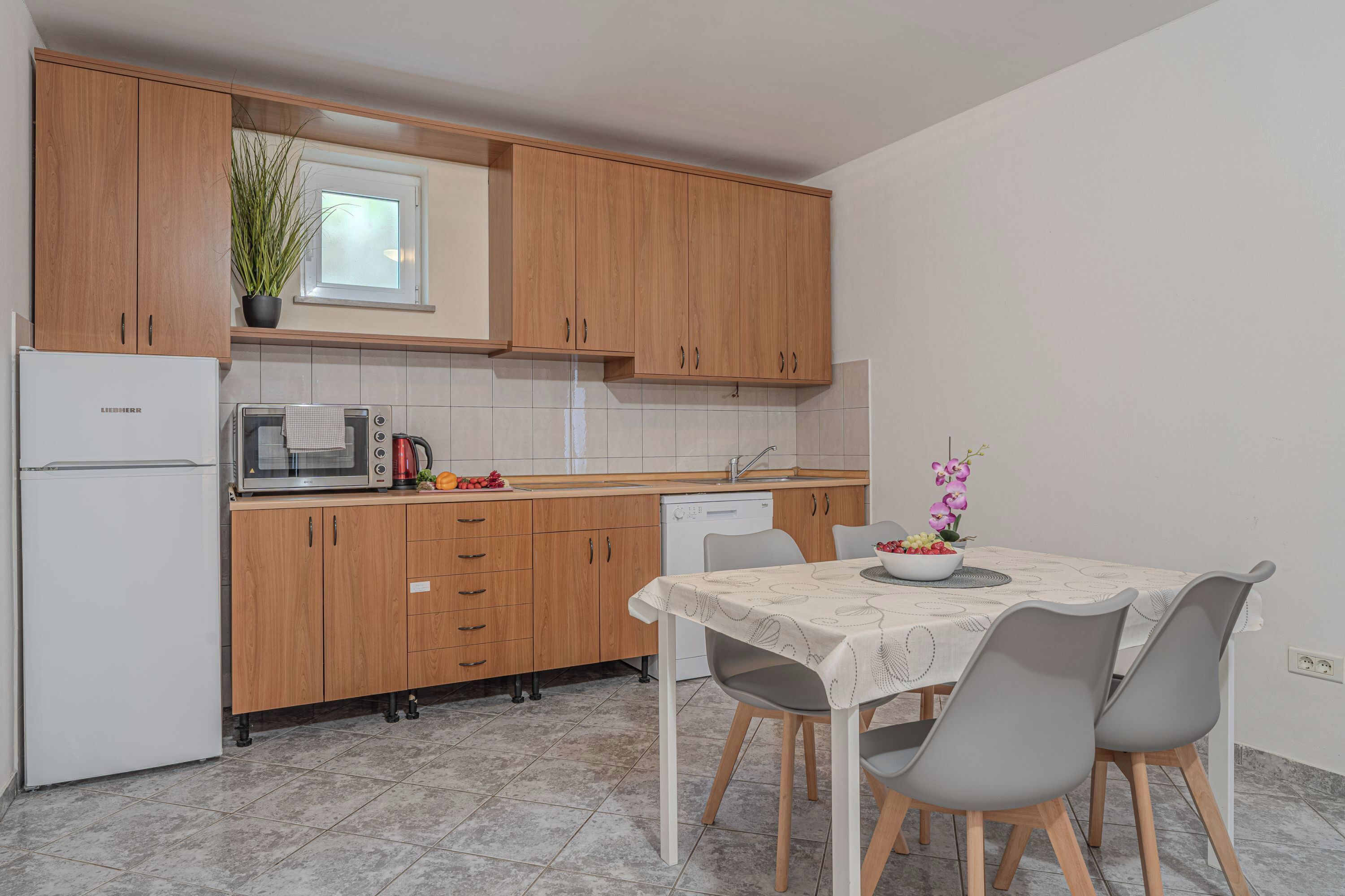 家庭公寓, 多間臥室, 2 間浴室, 山旁 (Serene Retreat Apartment St. Anton) | 用餐區