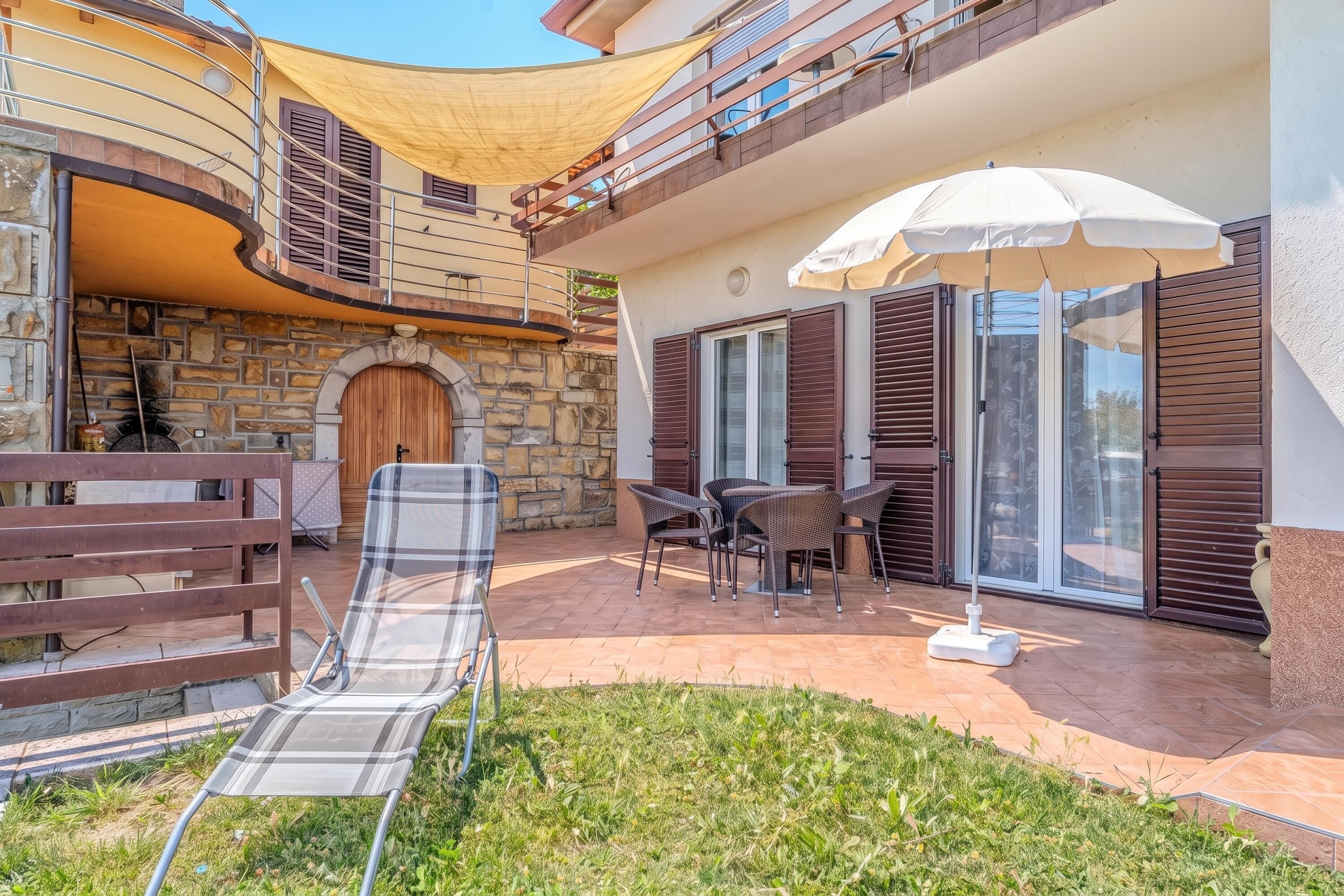 Honeymoon Apartment, 1 Bedroom, Terrace, Mountainside (Serene Retreat Apartment Martin) | Outdoor dining
