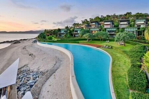 Yacht Club Villa 7, Yacht Club Villa 7 on Hamilton Island