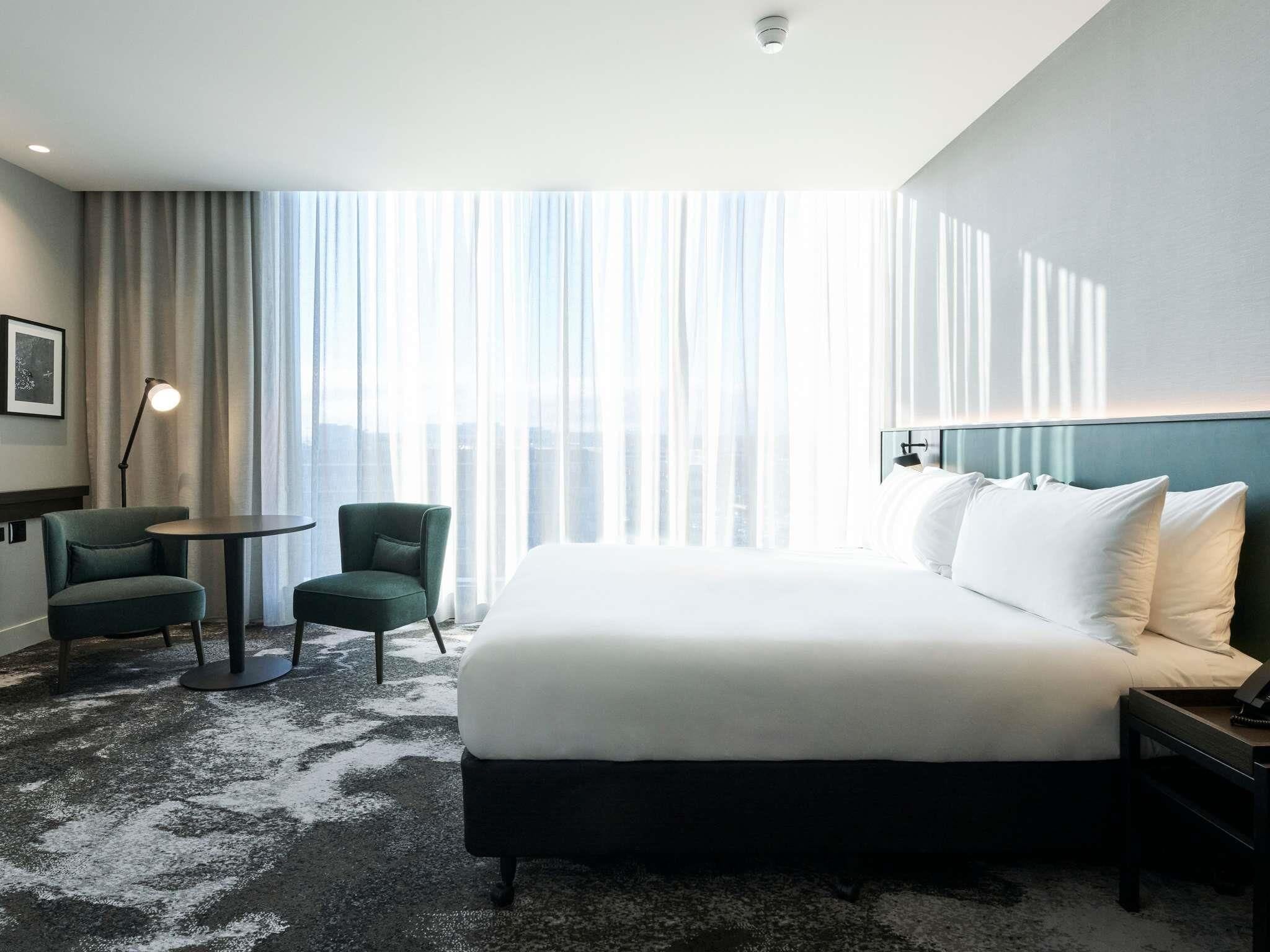 Superior Room, 1 Queen Bed, Accessible