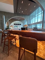 Bar (en el alojamiento)