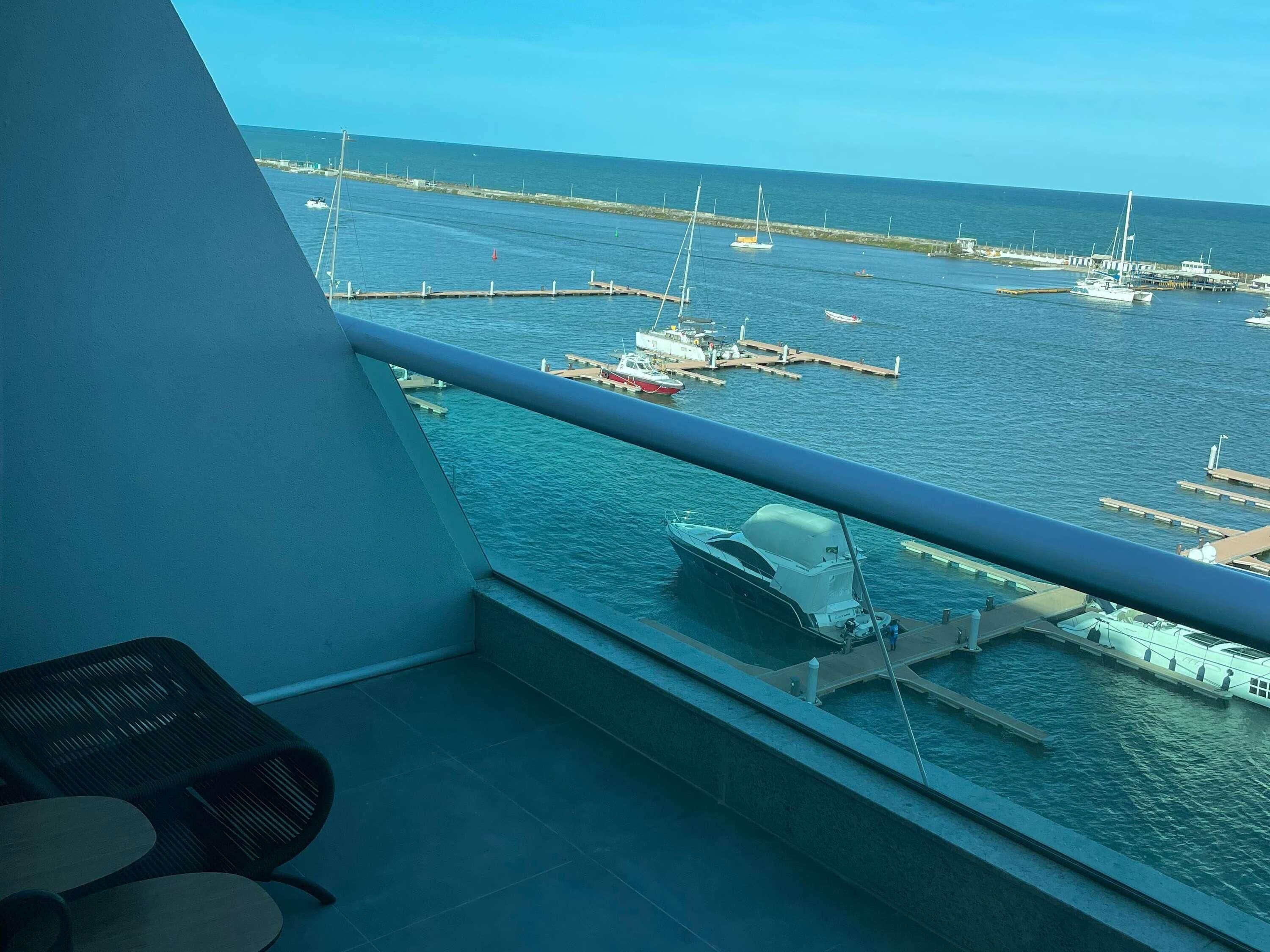 Zimmersafe, Schreibtisch, Verdunkelungsvorhänge, schallisolierte Zimmer