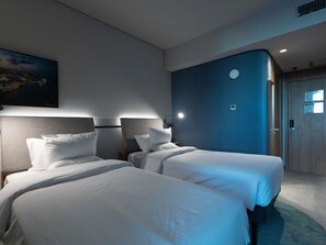 In-room safe, desk, blackout curtains, soundproofing - Novotel Recife Marina (Recife)