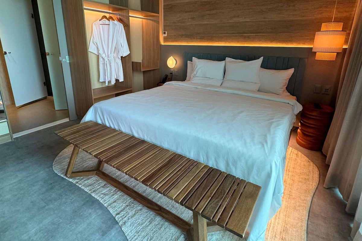Junior Suite, 1 Double Bed with Sofa bed, Balcony, Sea View | In-room safe, desk, blackout drapes, soundproofing
