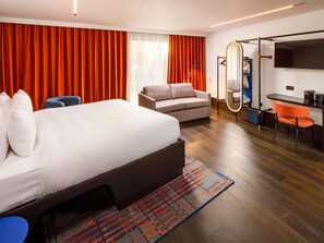 Tribe Extra | Hypo-allergenic bedding, in-room safe, individually decorated