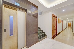 Lobby - Collection O Mount Road Rich Mount (Chennai)