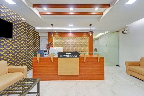 Reception - Collection O Mount Road Rich Mount (Chennai)