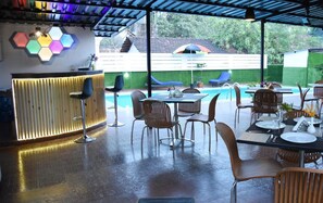 Dining - Night Stay Farm House in Gurgaon, For Pool Parties (Gurugram)