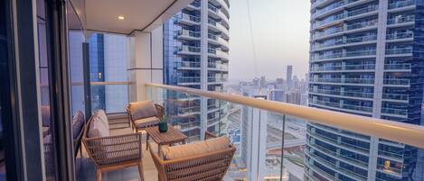 Exclusive-Apartment, Balkon, Stadtblick | Balkon