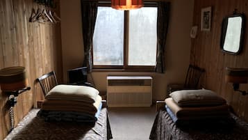 Twin Room, Garden View | Individually decorated, bed sheets