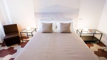 1 bedroom, in-room safe, desk, iron/ironing board