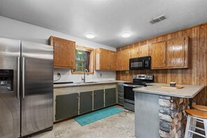 Private kitchen - Sam Rayburn Lakevu Barndo (Broaddus)