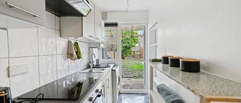 Apartment | Private kitchen