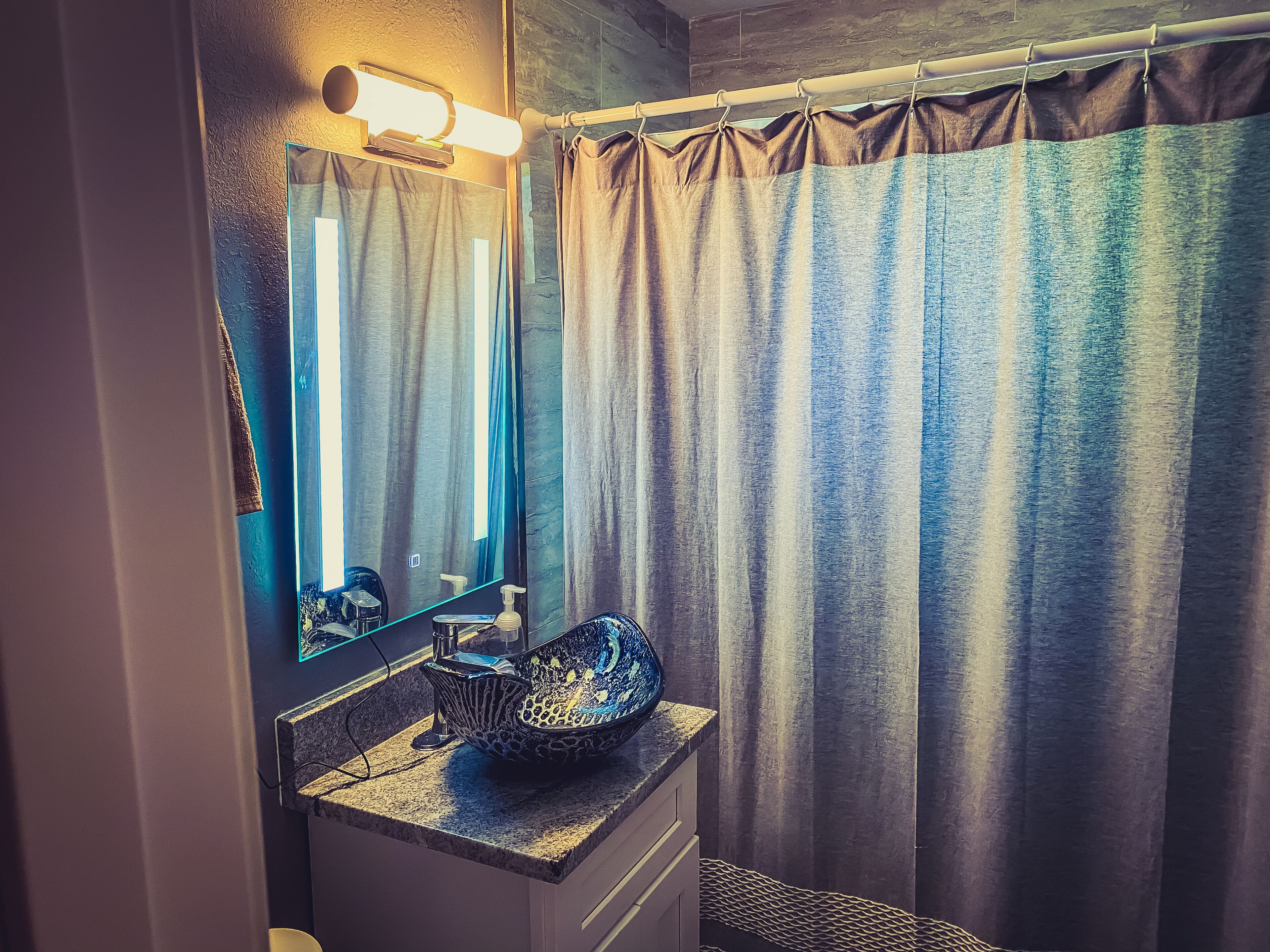 Toallas, papel higiénico