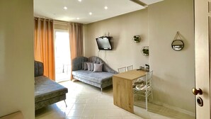 Unclassified image, 5 of 18, button - Belle Vue Apartments (Orikum)