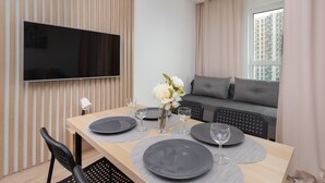 Living room - Letnica Modern Studio Gdańsk by Renters (Gdansk)