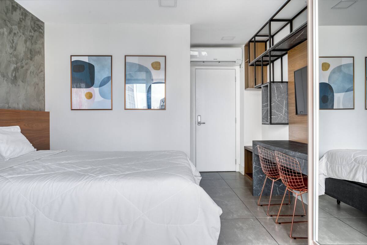 Habitación Confort | 1 habitación, ropa de cama de alta calidad y decoración personalizada
