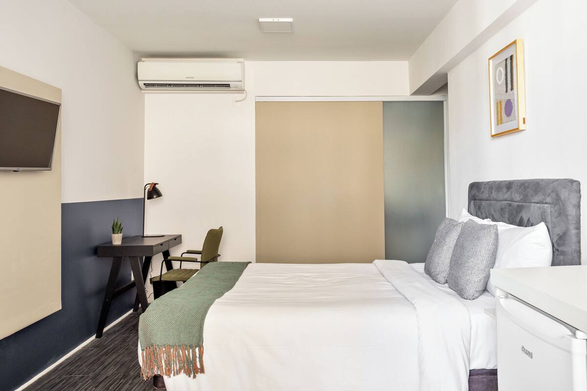 Estudio urbano | 1 habitación, ropa de cama de alta calidad y decoración personalizada