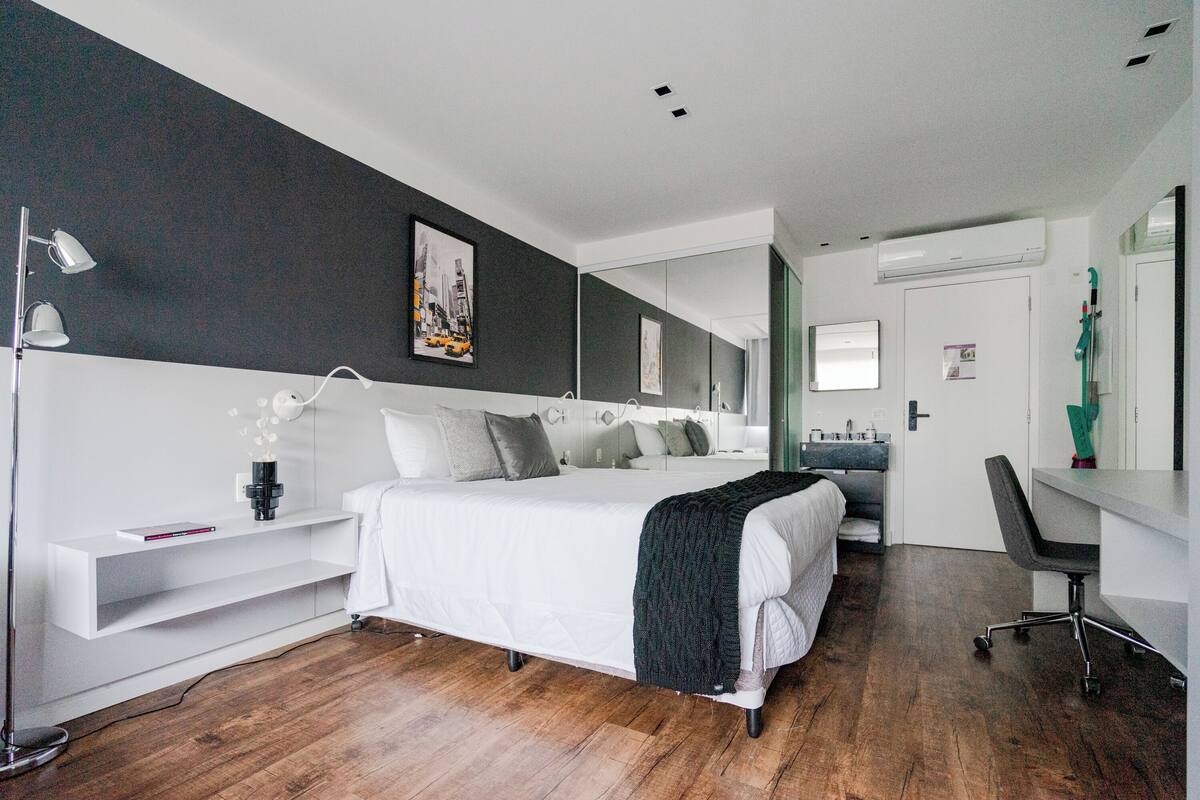 Habitación estándar | 1 habitación, ropa de cama de alta calidad y decoración personalizada