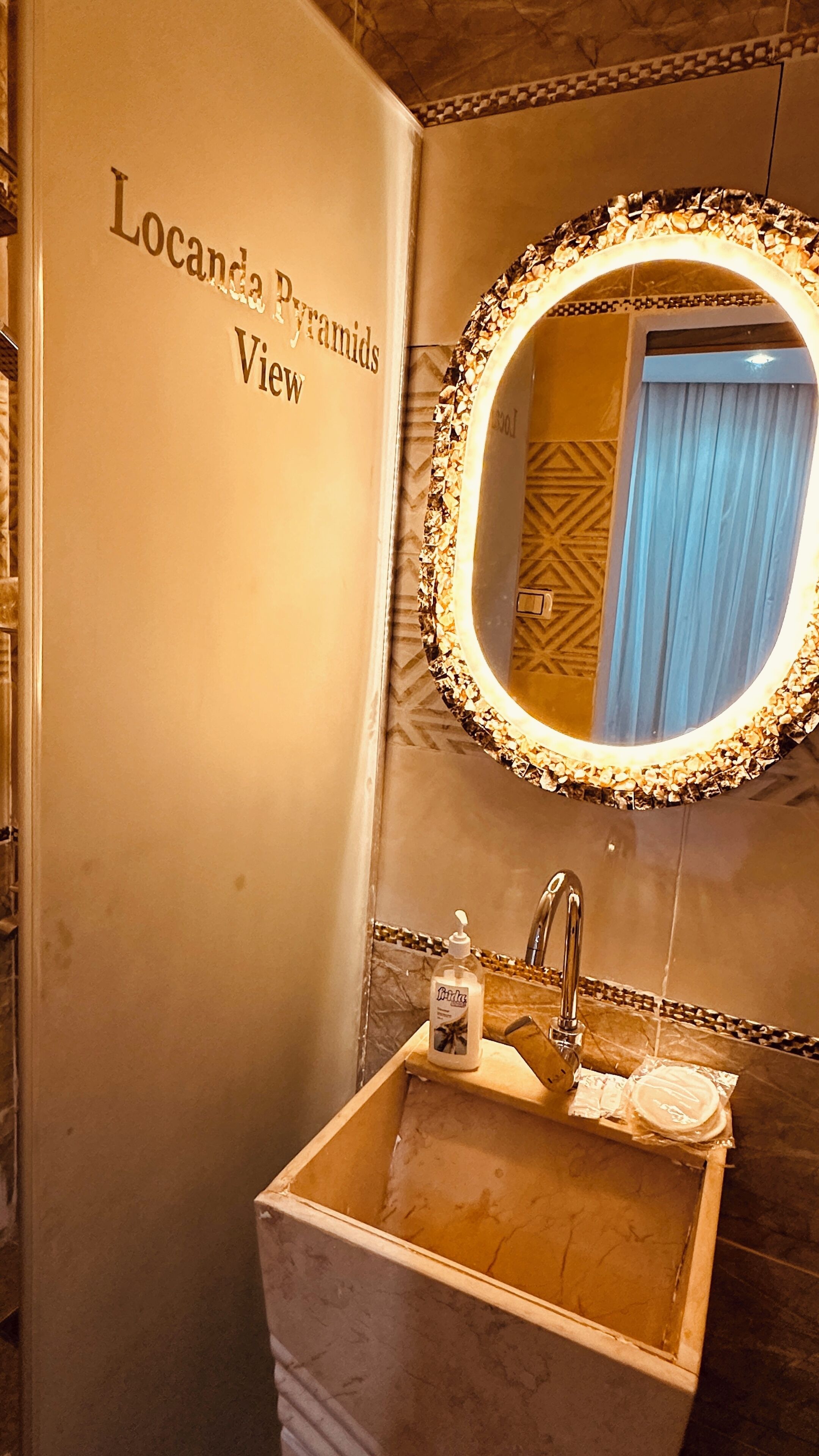 Photo - Locanda pyramids view