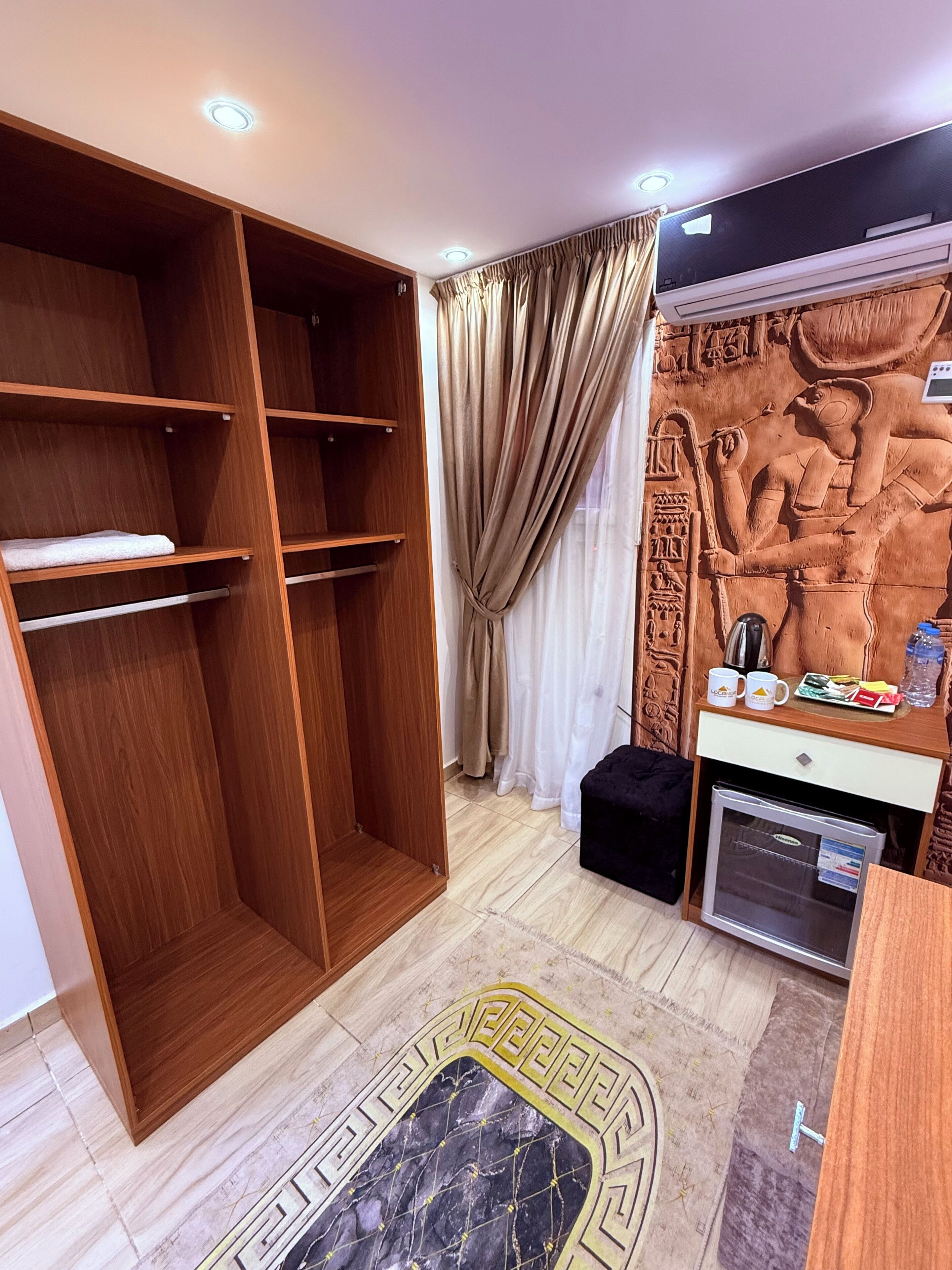 Photo - Locanda pyramids view